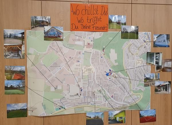 Eine Übersichtskarte der Stadtteile Wartberg und Reinhardshof mit eingezeichneten Jugendtreffpunkten.