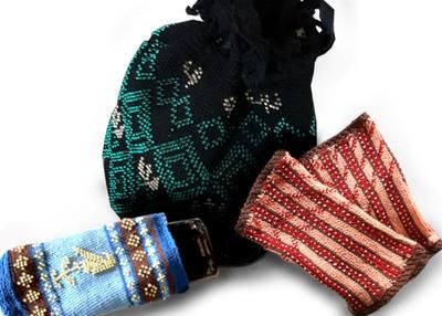 Stricksachen mit eingearbeiteten Perlen