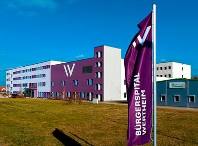 Außenansicht des Krankenhausgebäudes in Wertheim