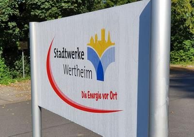 Firmenschild der Stadtwerke Wertheim