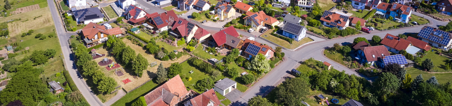 Luftaufnahme einer Wohnbausiedlung