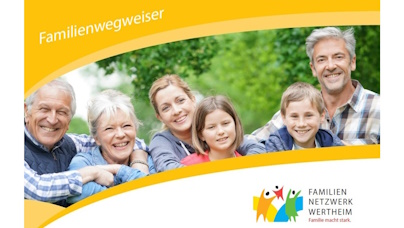 Bild Familienwegweiser Cover der Broschüre "Familienwegweiser": Eltern, zwei Kinder und Großerltern