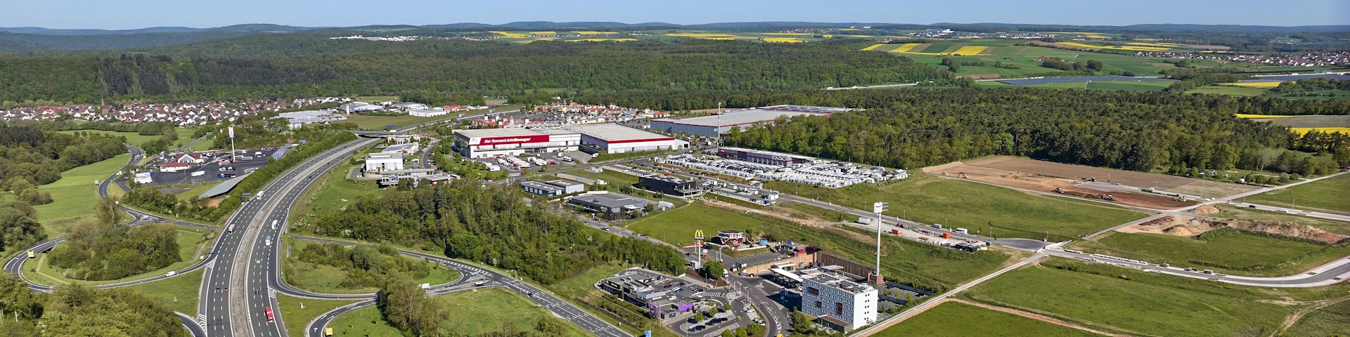 Luftbild des Gewerbegebietes Almosenberg