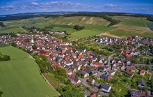 Luftbild der Ortschaft Dertingen